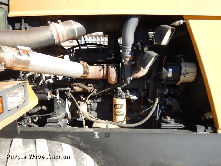 image for item DE2512 1993 Caterpillar Challenger 75C  tractor