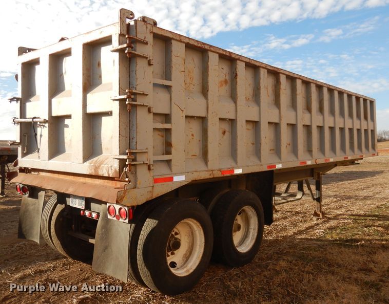 image for item DE2513 1990 Borco DS end dump trailer