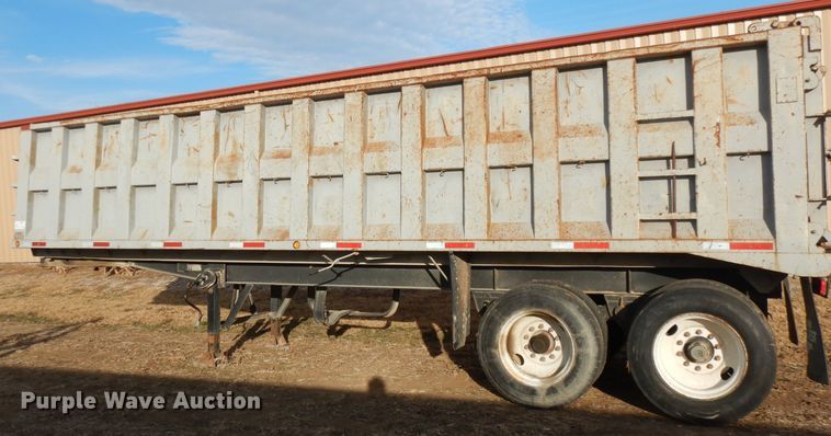 image for item DE2513 1990 Borco DS end dump trailer