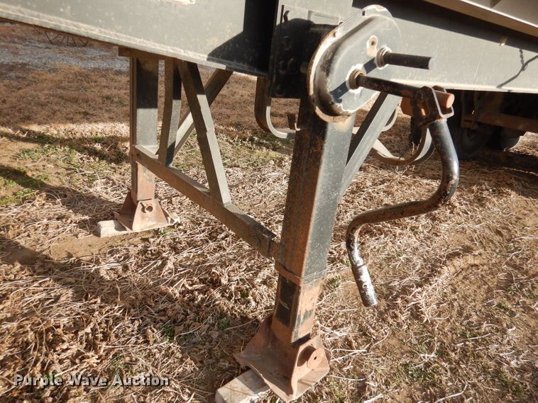 image for item DE2513 1990 Borco DS end dump trailer