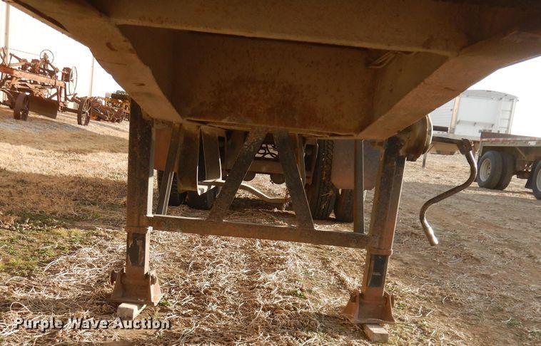 image for item DE2513 1990 Borco DS end dump trailer