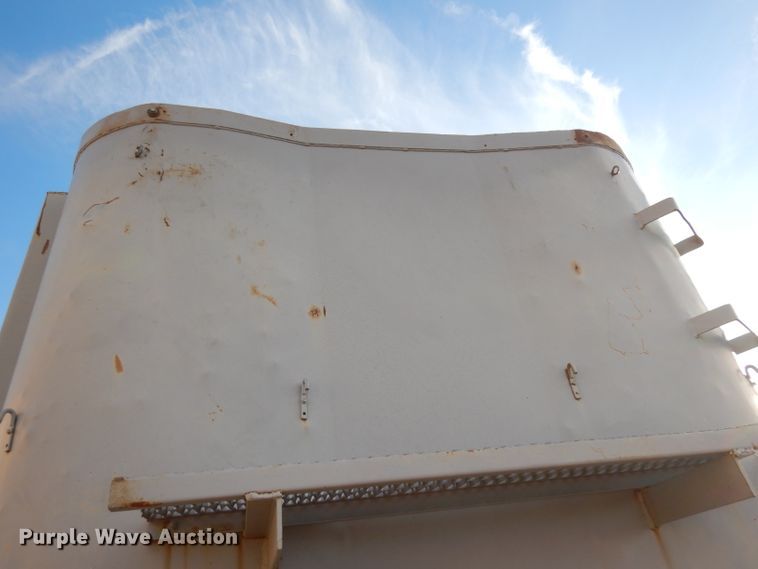 image for item DE2513 1990 Borco DS end dump trailer