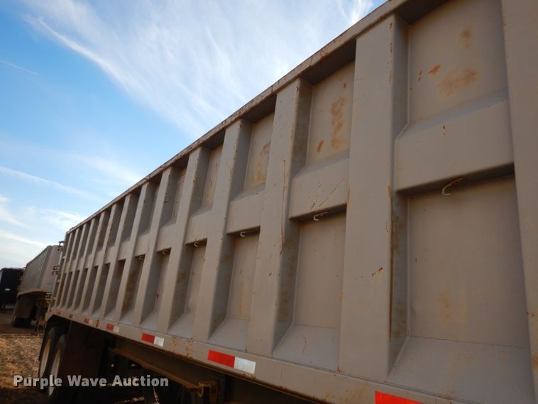 image for item DE2513 1990 Borco DS end dump trailer