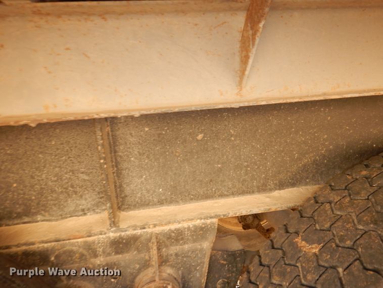 image for item DE2513 1990 Borco DS end dump trailer