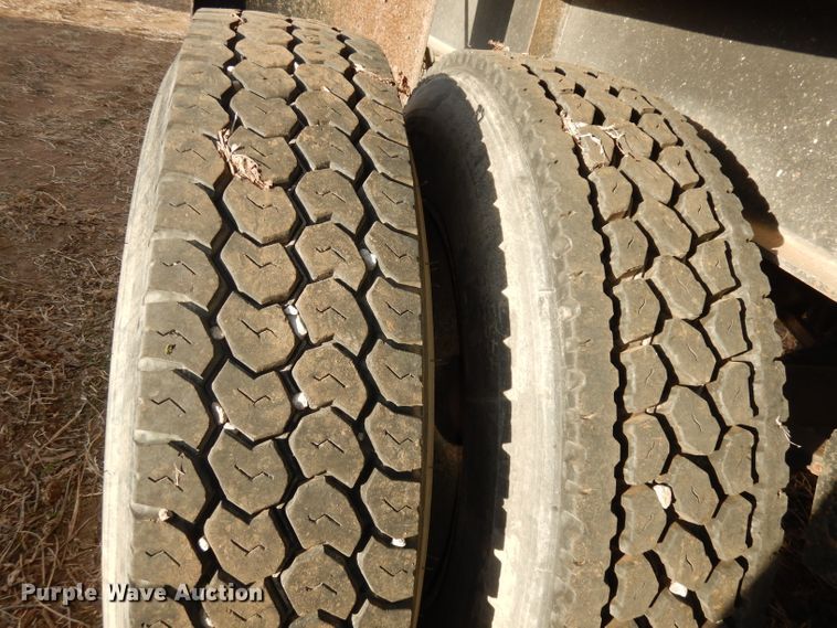 image for item DE2513 1990 Borco DS end dump trailer