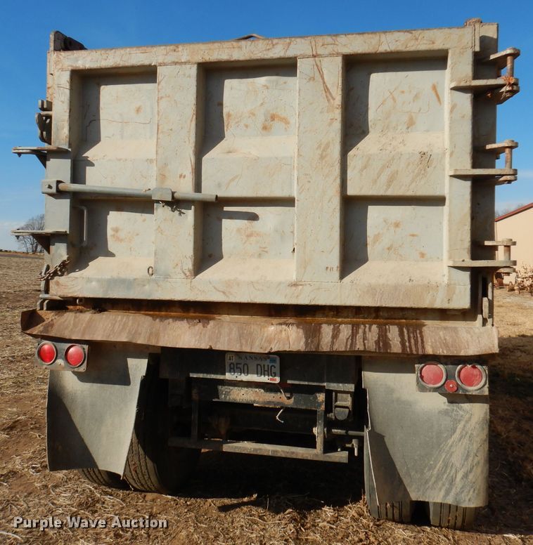 image for item DE2514 1991 Borco DS end dump trailer