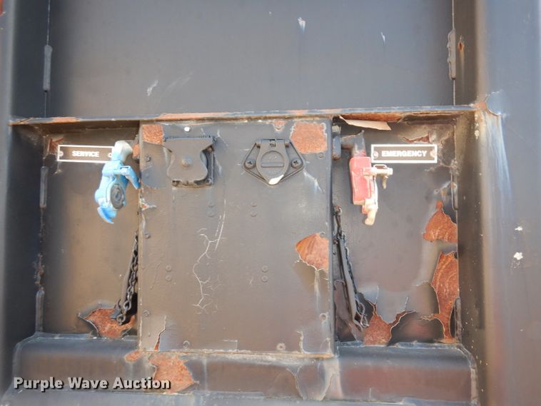 image for item DE2515 1981 Fontaine flatbed trailer