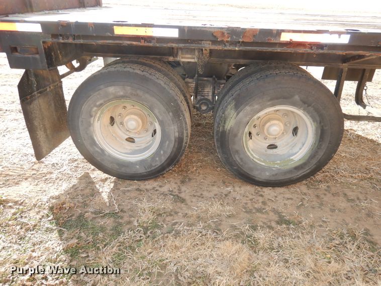 image for item DE2515 1981 Fontaine flatbed trailer
