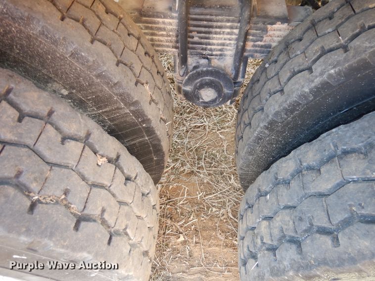 image for item DE2515 1981 Fontaine flatbed trailer