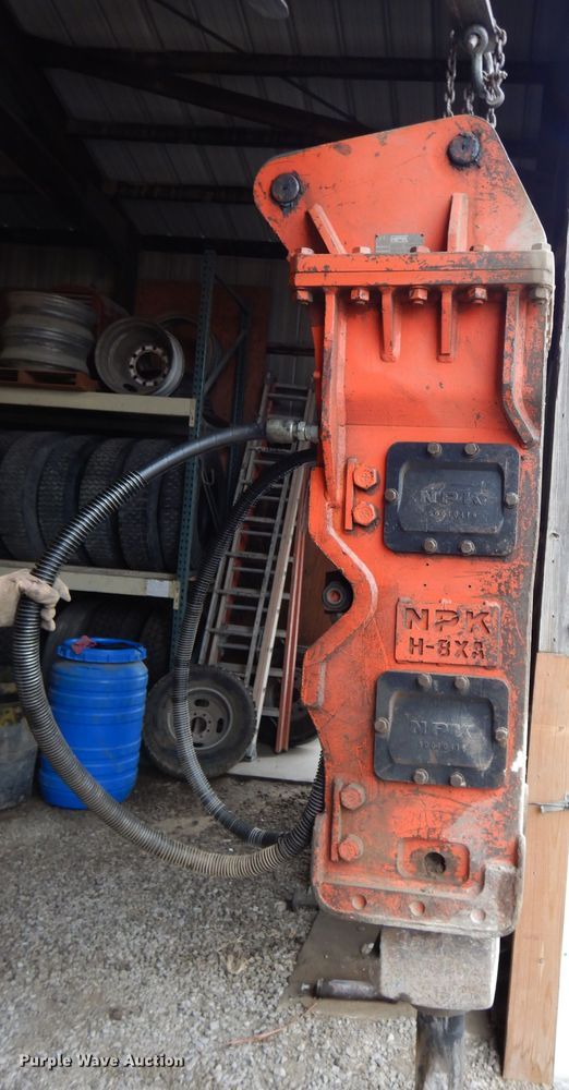 image for item DE2518 NPK H-8XA breaker