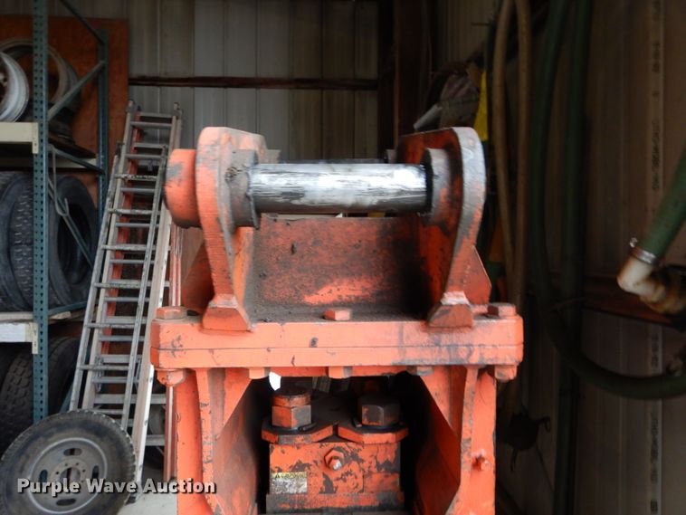 image for item DE2518 NPK H-8XA breaker