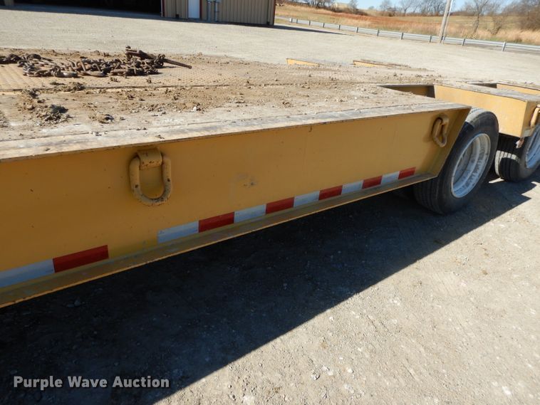 image for item DE2519 2011 Etnyre R35TL lowboy equipment trailer
