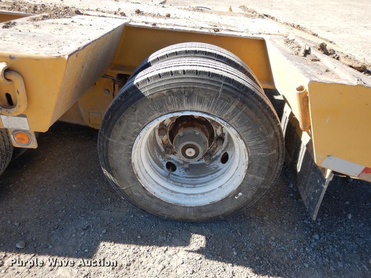image for item DE2519 2011 Etnyre R35TL lowboy equipment trailer