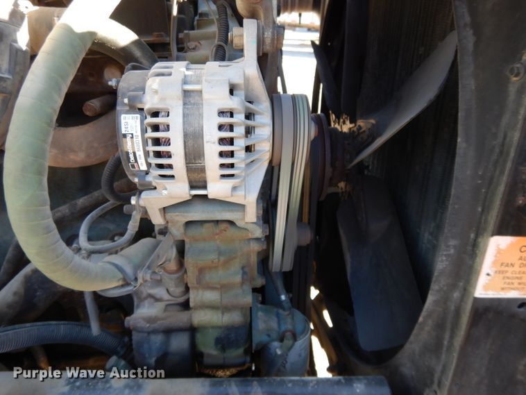 image for item DE2520 1996 Peterbilt 377  semi truck