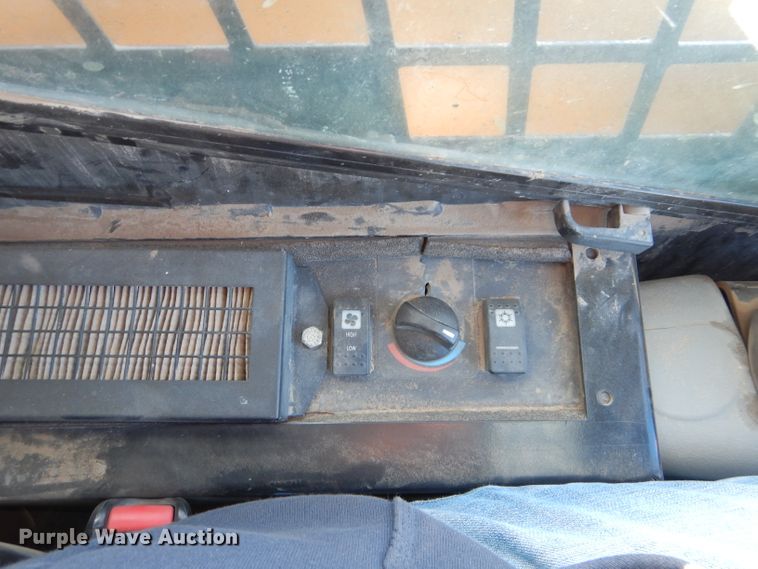 image for item DE2522 2012 Caterpillar 259B Series 3  tracked skid steer loader