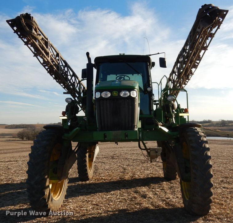 image for item DE2528 2007 John Deere 4720  sprayer