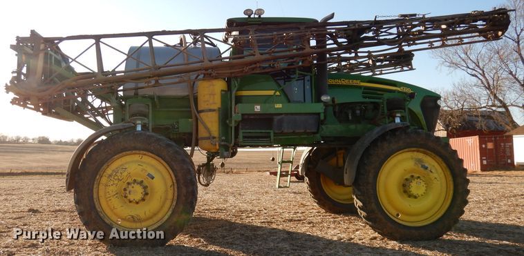 image for item DE2528 2007 John Deere 4720  sprayer