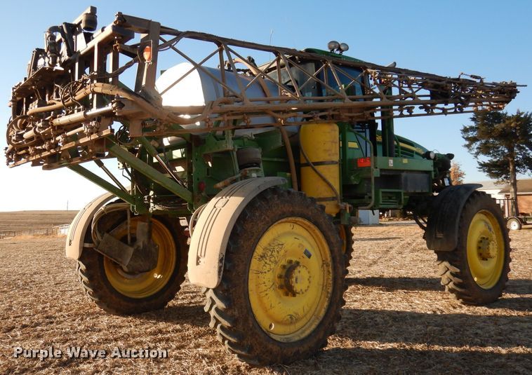 image for item DE2528 2007 John Deere 4720  sprayer