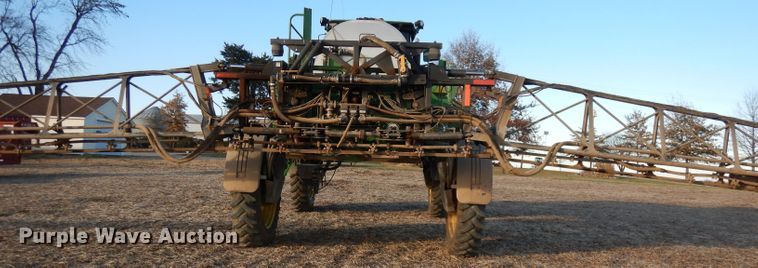image for item DE2528 2007 John Deere 4720  sprayer