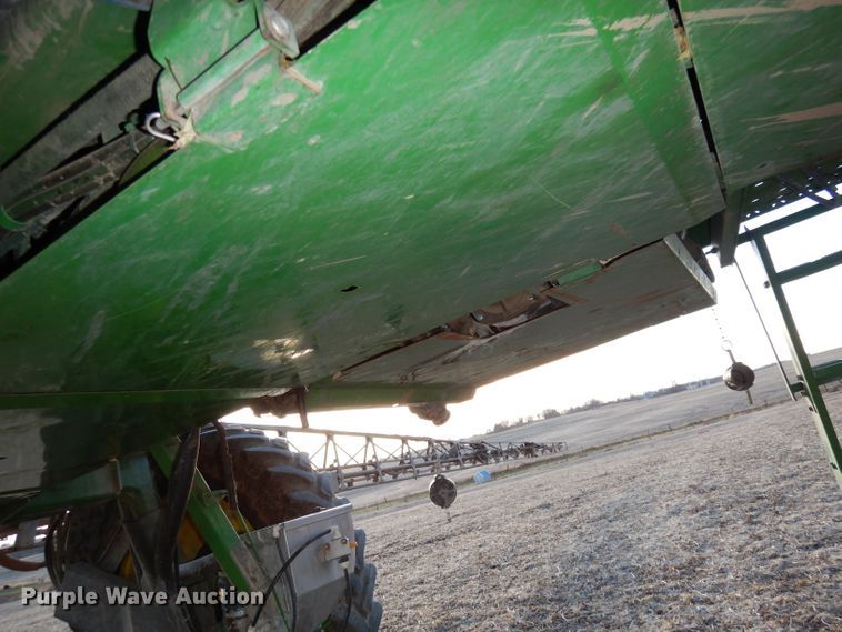 image for item DE2528 2007 John Deere 4720  sprayer