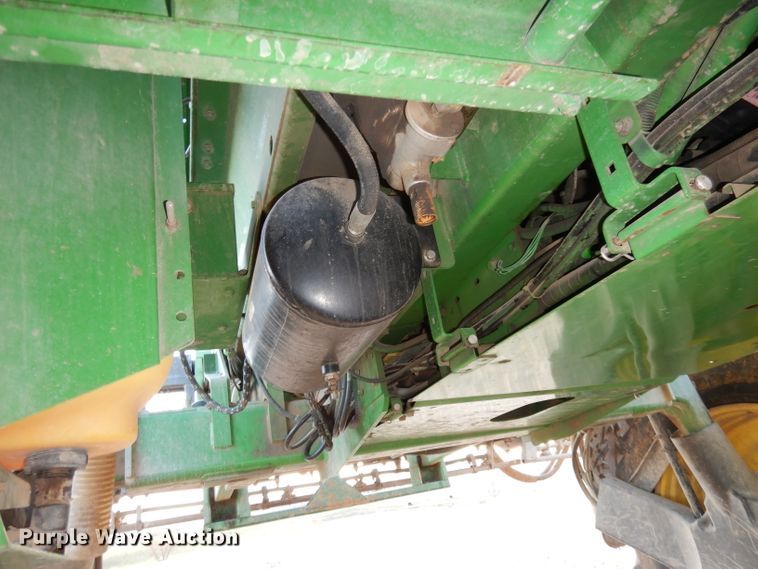 image for item DE2528 2007 John Deere 4720  sprayer