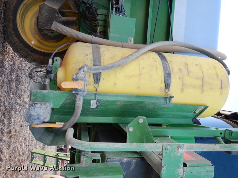 image for item DE2528 2007 John Deere 4720  sprayer