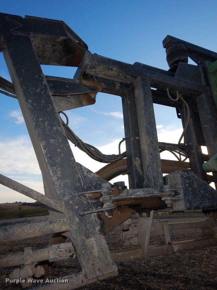 image for item DE2528 2007 John Deere 4720  sprayer