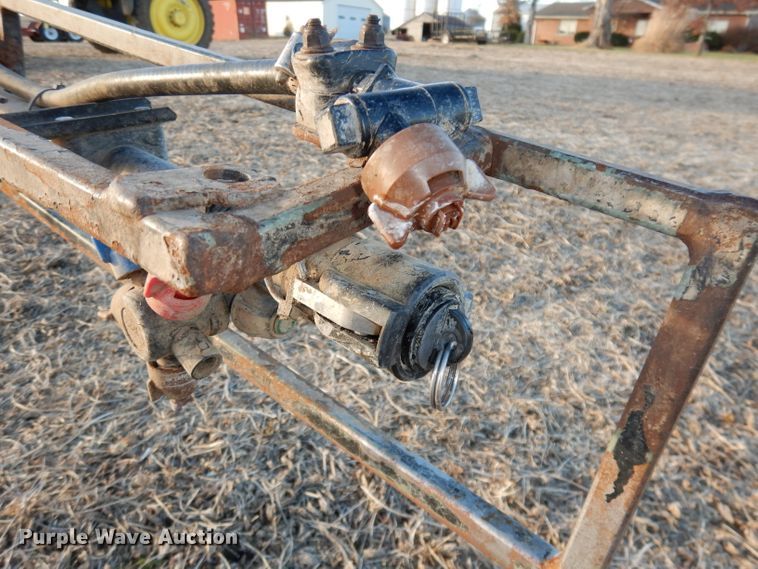 image for item DE2528 2007 John Deere 4720  sprayer