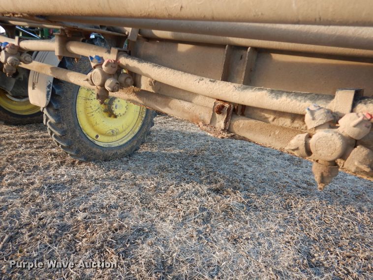 image for item DE2528 2007 John Deere 4720  sprayer