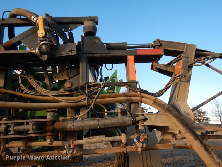 image for item DE2528 2007 John Deere 4720  sprayer