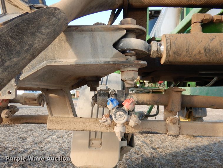 image for item DE2528 2007 John Deere 4720  sprayer