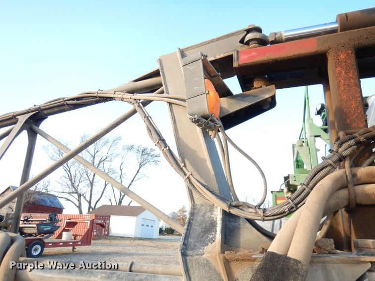 image for item DE2528 2007 John Deere 4720  sprayer