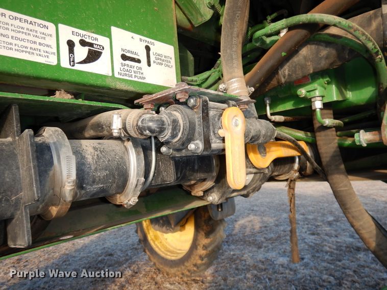 image for item DE2528 2007 John Deere 4720  sprayer