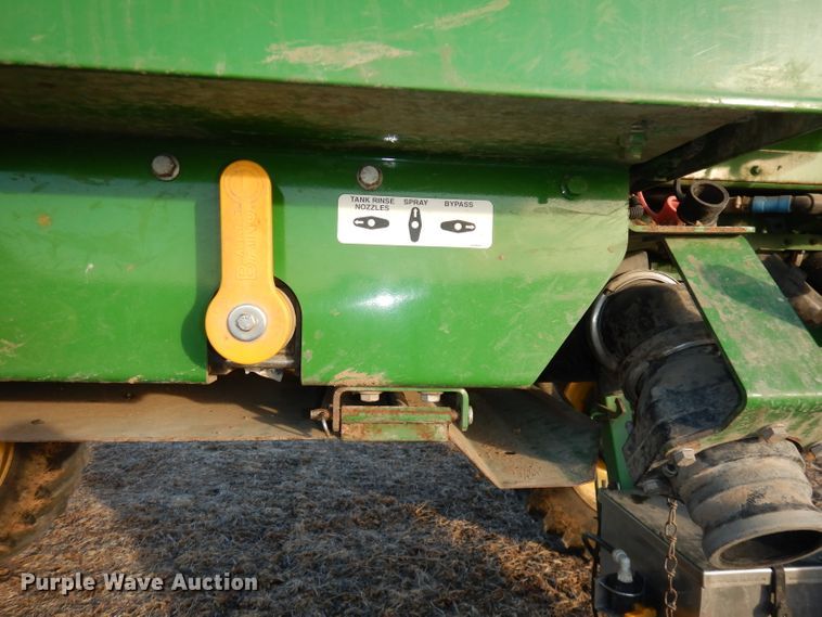 image for item DE2528 2007 John Deere 4720  sprayer