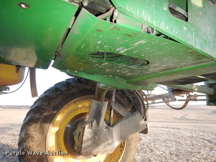 image for item DE2528 2007 John Deere 4720  sprayer