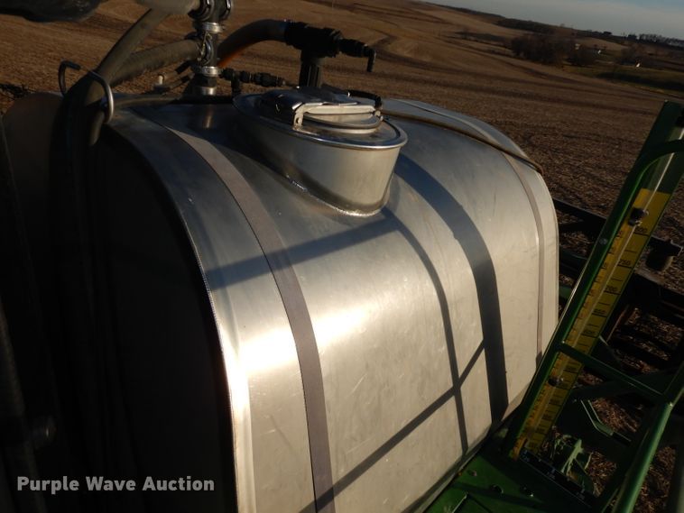 image for item DE2528 2007 John Deere 4720  sprayer