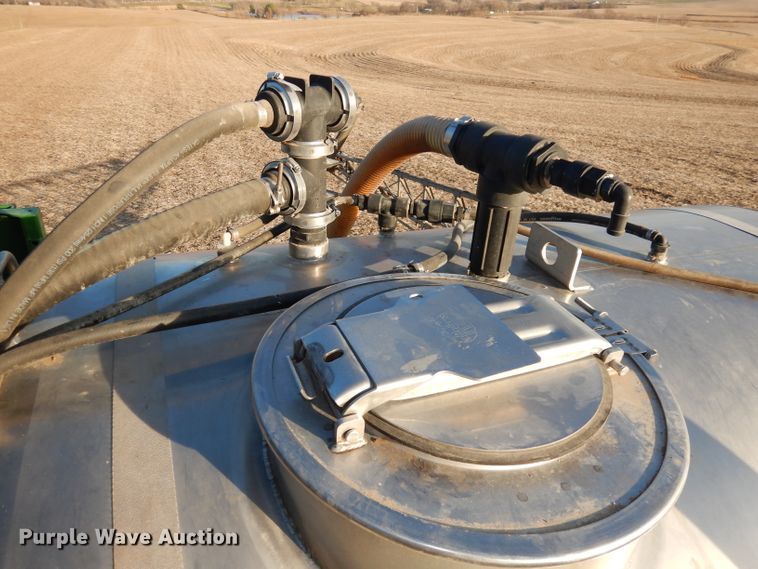 image for item DE2528 2007 John Deere 4720  sprayer