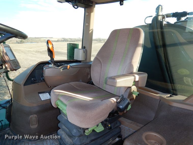 image for item DE2528 2007 John Deere 4720  sprayer