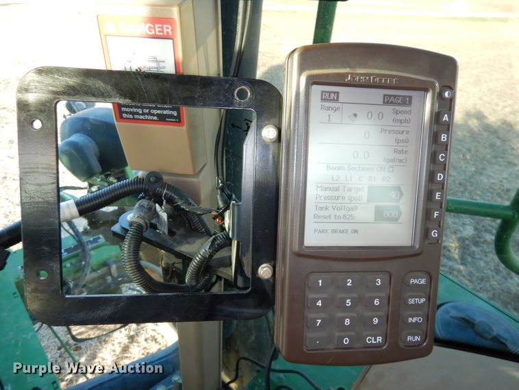 image for item DE2528 2007 John Deere 4720  sprayer