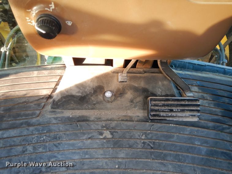 image for item DE2528 2007 John Deere 4720  sprayer