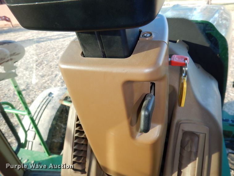 image for item DE2528 2007 John Deere 4720  sprayer