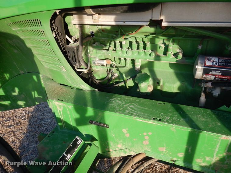 image for item DE2528 2007 John Deere 4720  sprayer