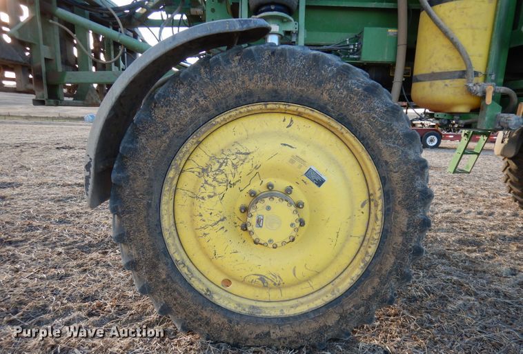 image for item DE2528 2007 John Deere 4720  sprayer