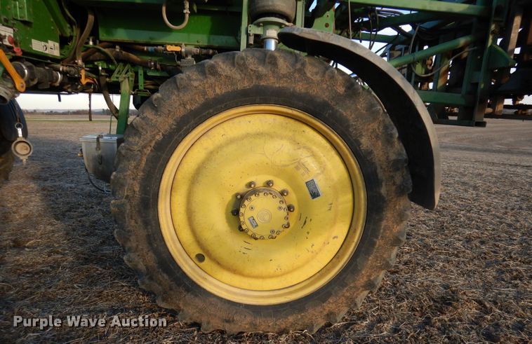 image for item DE2528 2007 John Deere 4720  sprayer