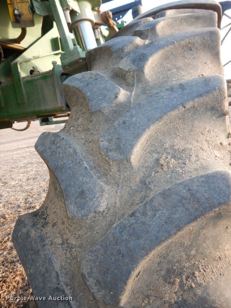 image for item DE2528 2007 John Deere 4720  sprayer