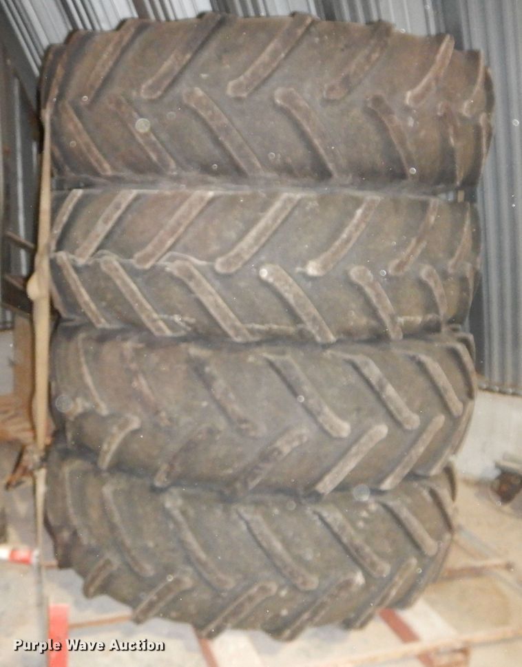 image for item DE2528 2007 John Deere 4720  sprayer