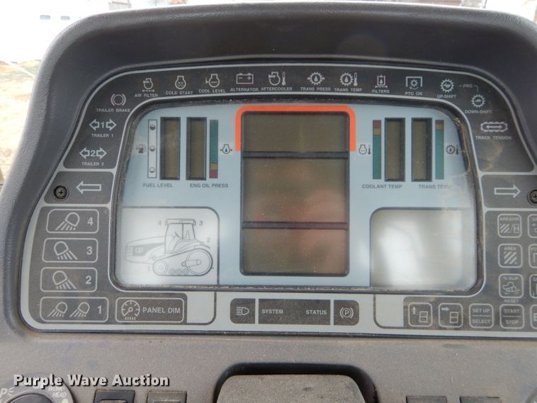 image for item DE2530 1995 Caterpillar Challenger 45  tractor