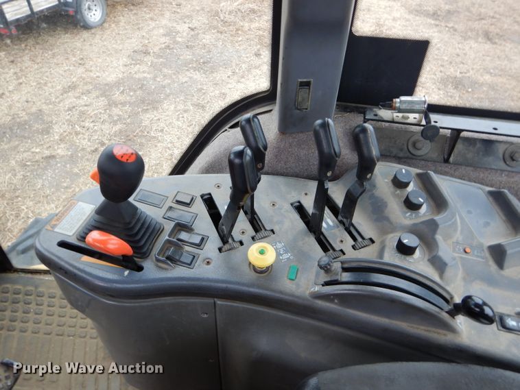 image for item DE2530 1995 Caterpillar Challenger 45  tractor