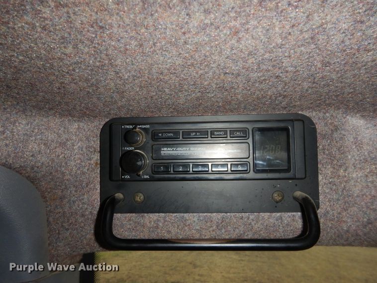 image for item DE2530 1995 Caterpillar Challenger 45  tractor