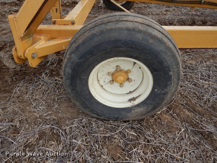 image for item DE2531 Phillips 4305A rotary hoe